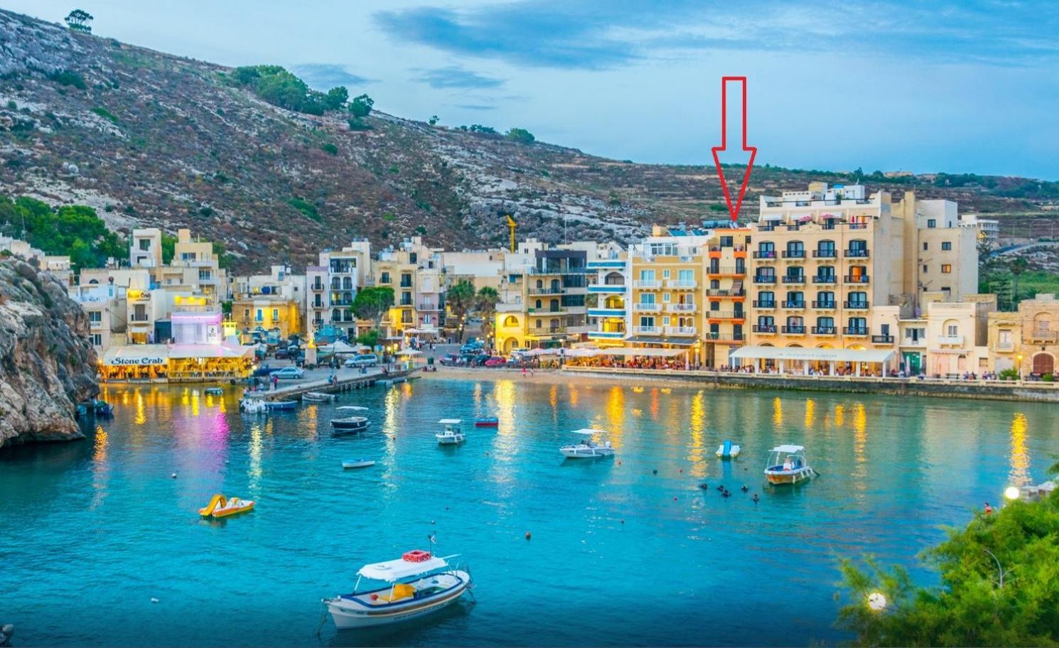 Seafront Duplex Penthouse With Terrace Overlooking Xlendi Bay Kültér fotó