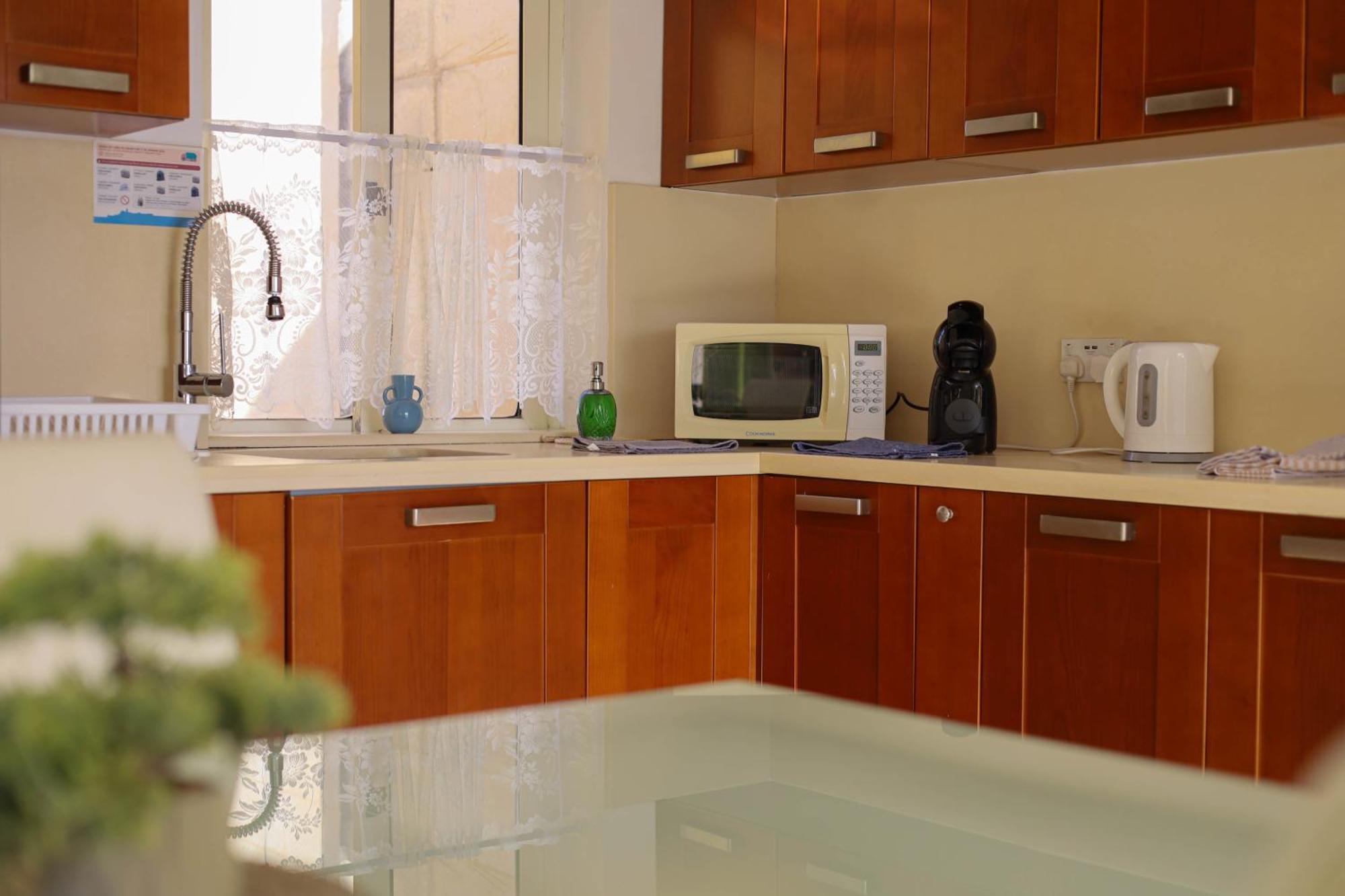 Seafront Duplex Penthouse With Terrace Overlooking Xlendi Bay Kültér fotó