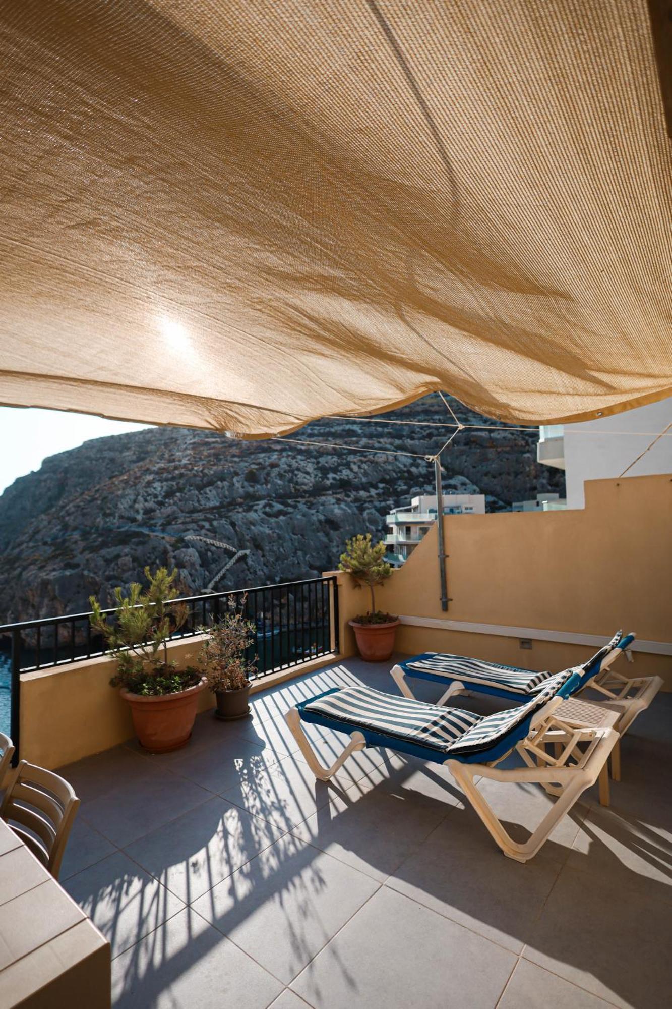 Seafront Duplex Penthouse With Terrace Overlooking Xlendi Bay Kültér fotó